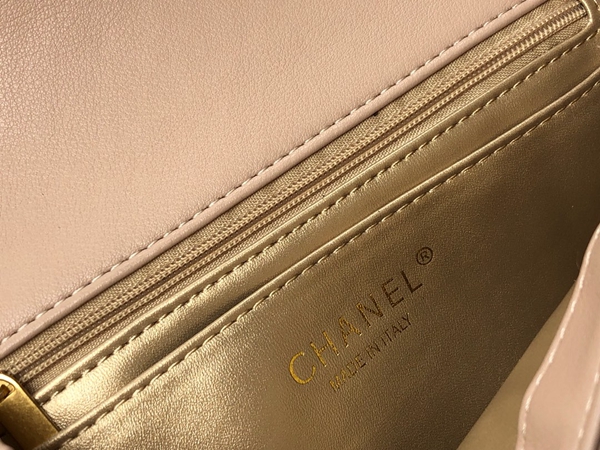 シャネルバッグ角部分ディテール